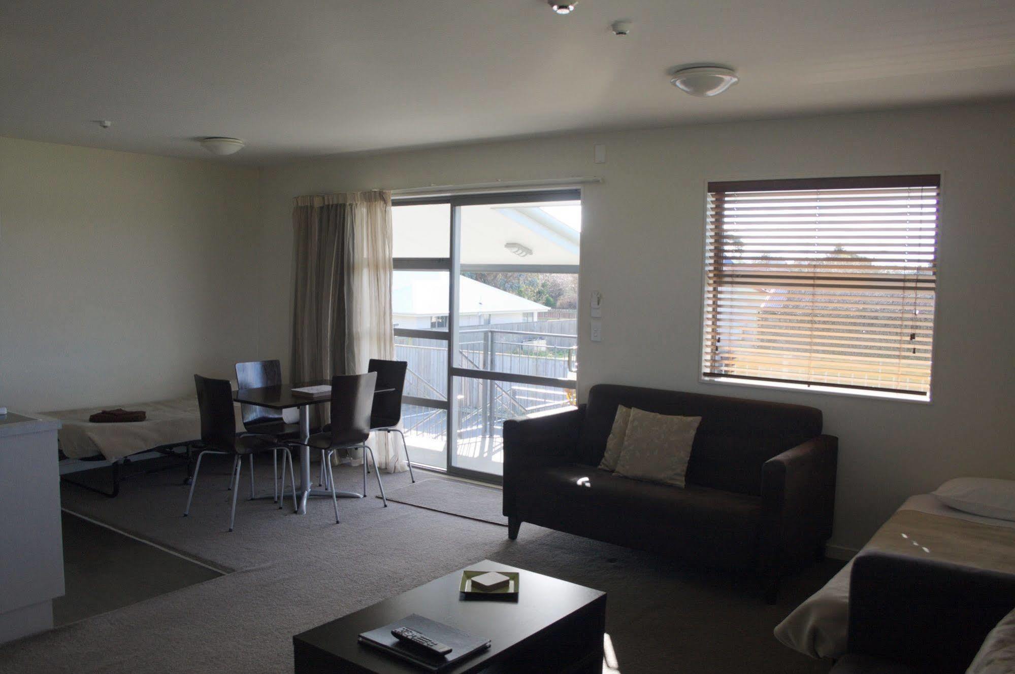 Pegasus Gateway Motels & Apartments Rangiora Eksteriør bilde