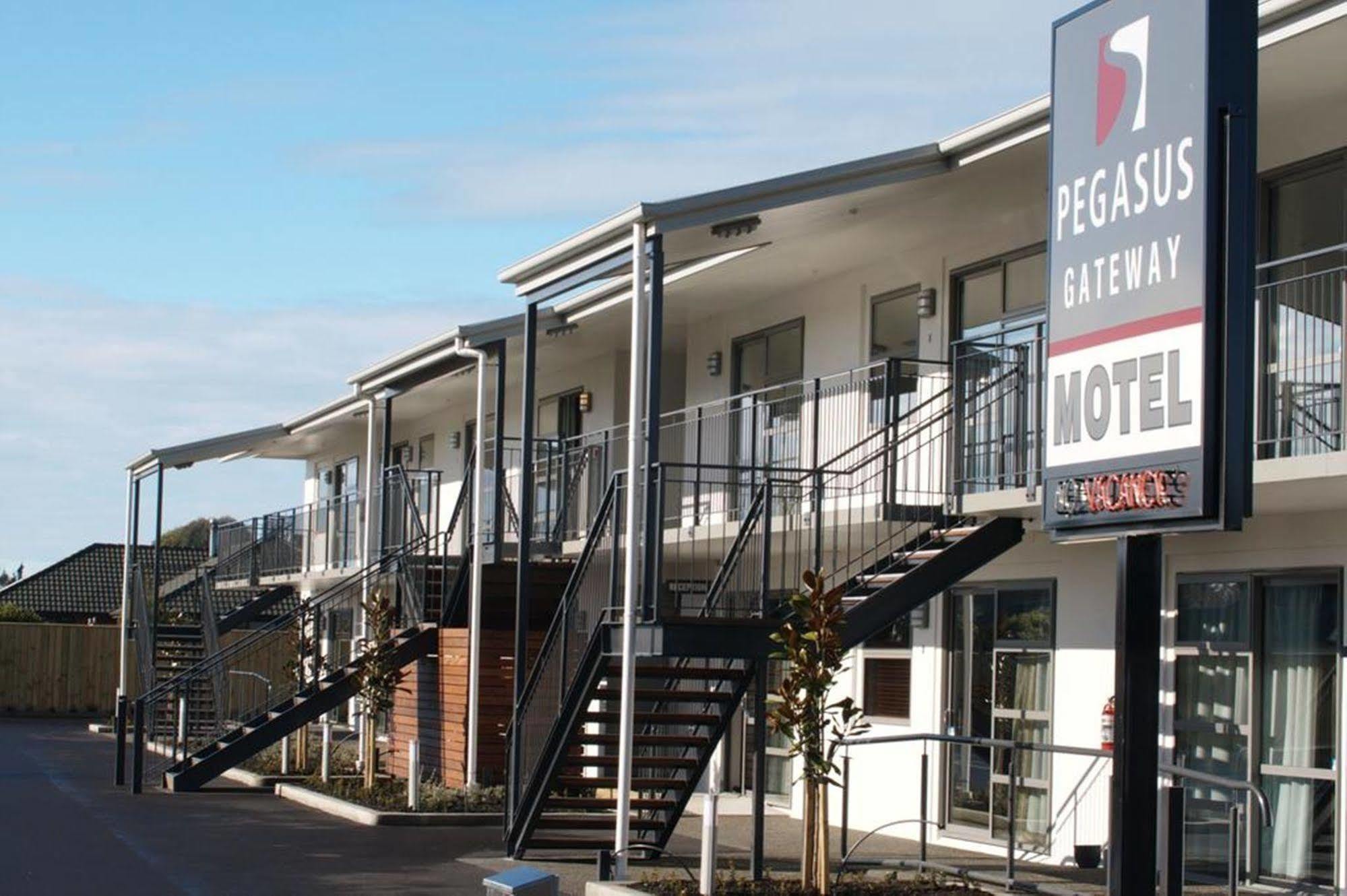 Pegasus Gateway Motels & Apartments Rangiora Eksteriør bilde