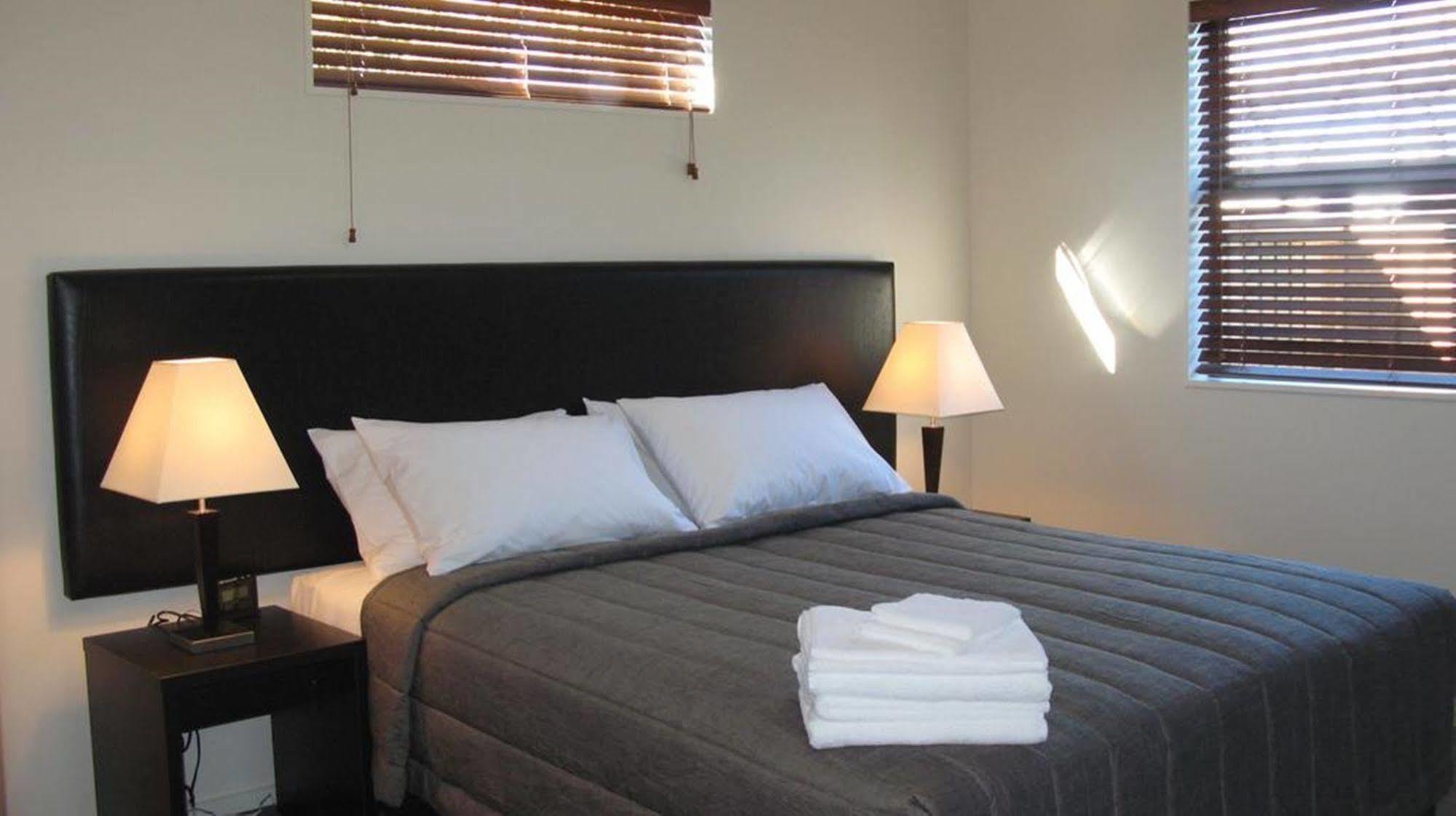 Pegasus Gateway Motels & Apartments Rangiora Eksteriør bilde