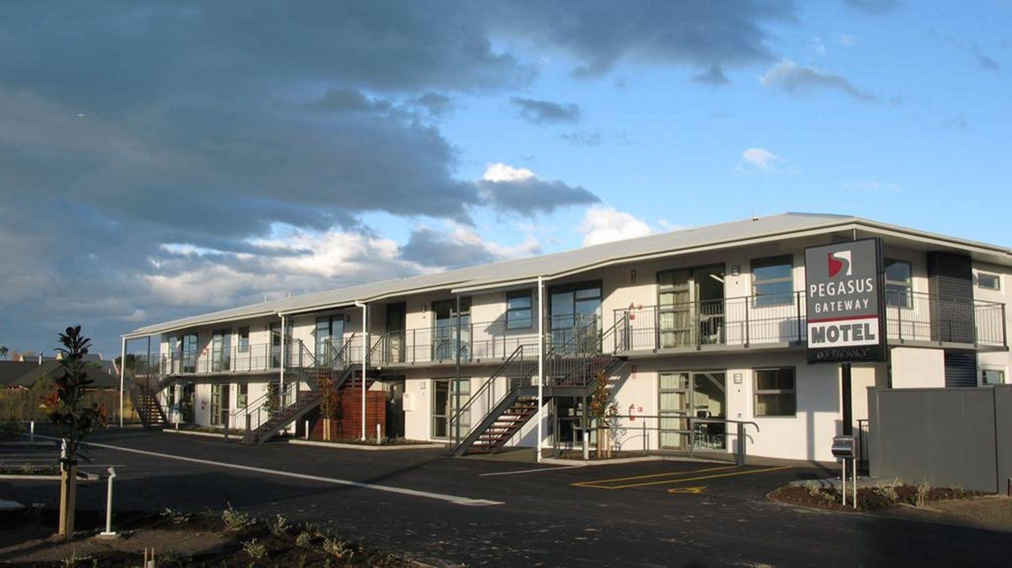 Pegasus Gateway Motels & Apartments Rangiora Eksteriør bilde
